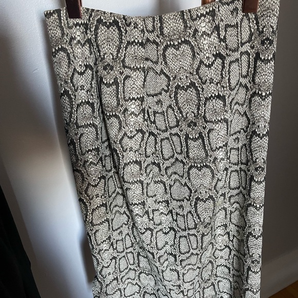Zara pencil skirt - Picture 2 of 3